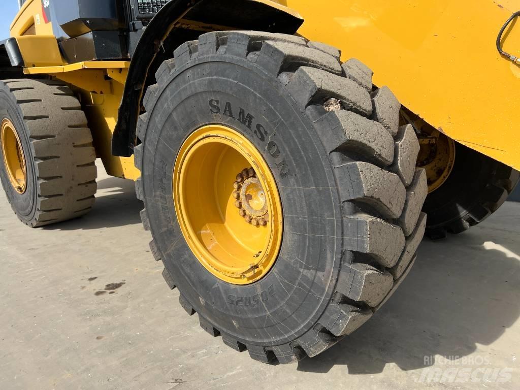 CAT 930K Kolové nakladače