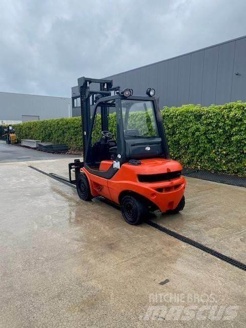 Linde H 30 D-03 Dieselové vozíky