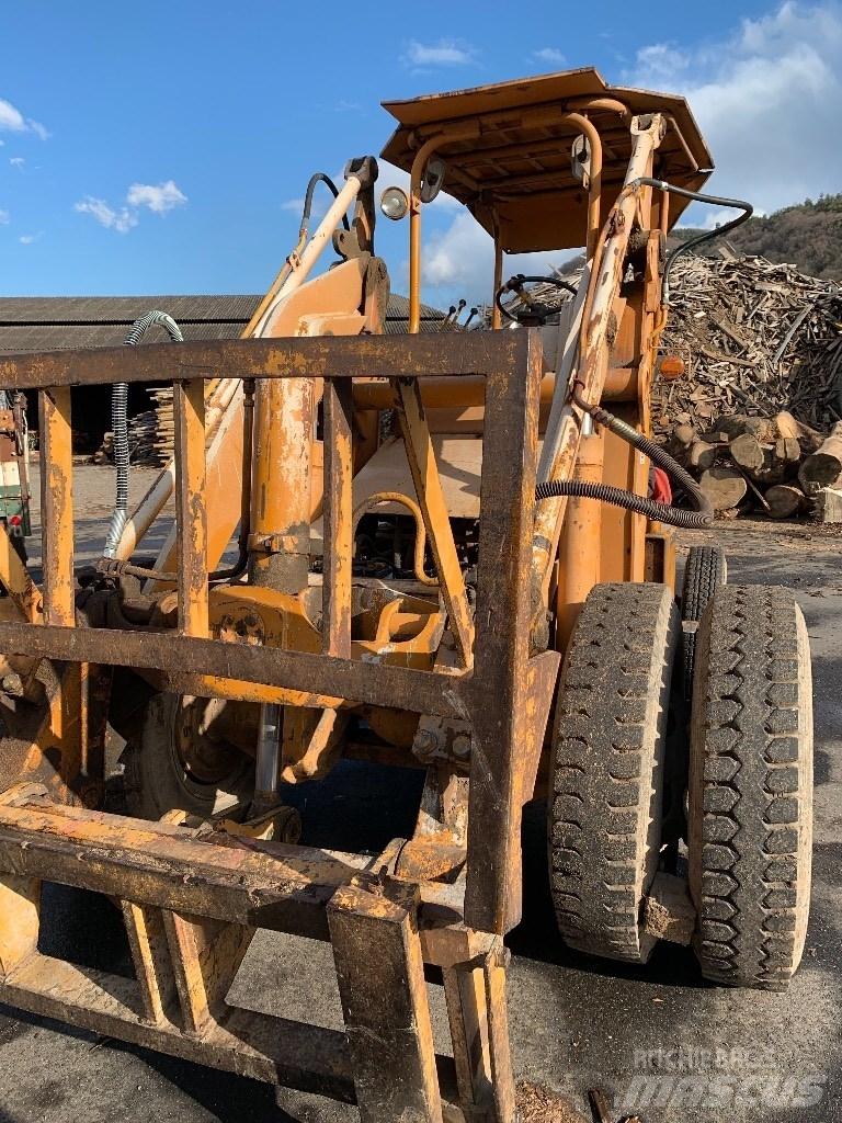 Komatsu SD25-1 Retraky