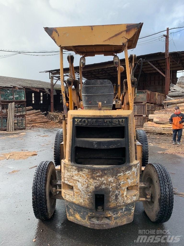 Komatsu SD25-1 Retraky