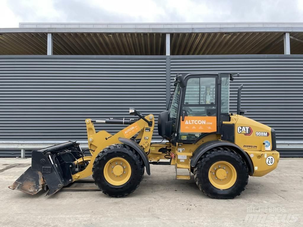 CAT 908M Kolové nakladače