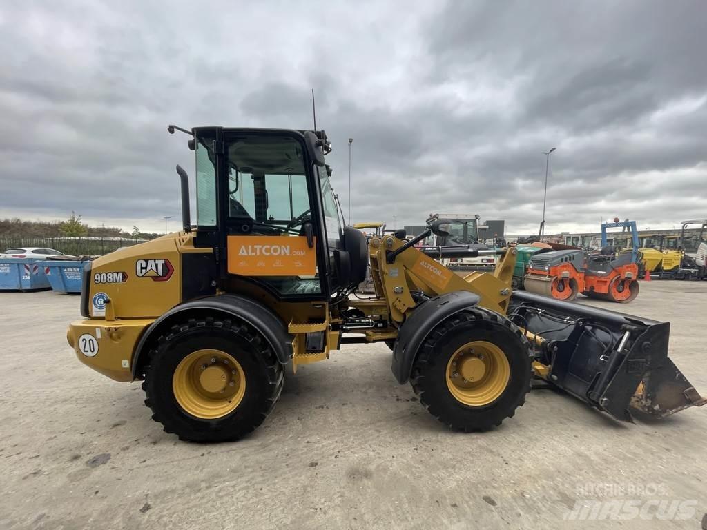 CAT 908M Kolové nakladače