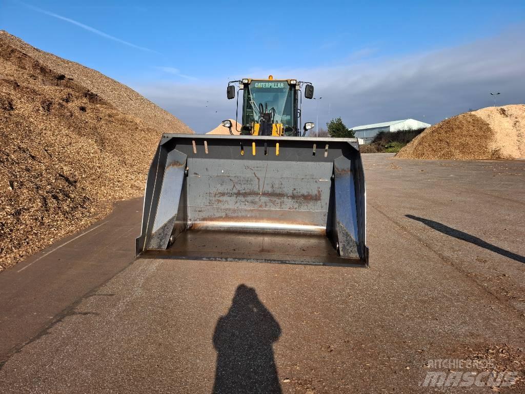 CAT 924 H Kolové nakladače