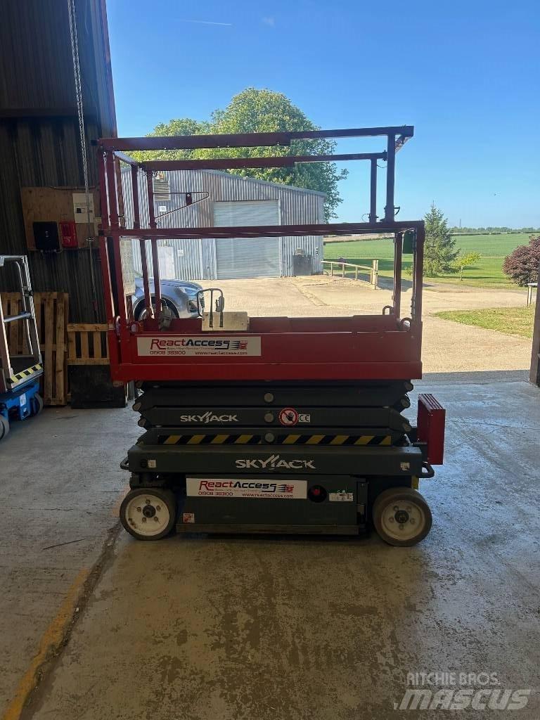 SkyJack SJ3219 Nůžková zvedací plošina
