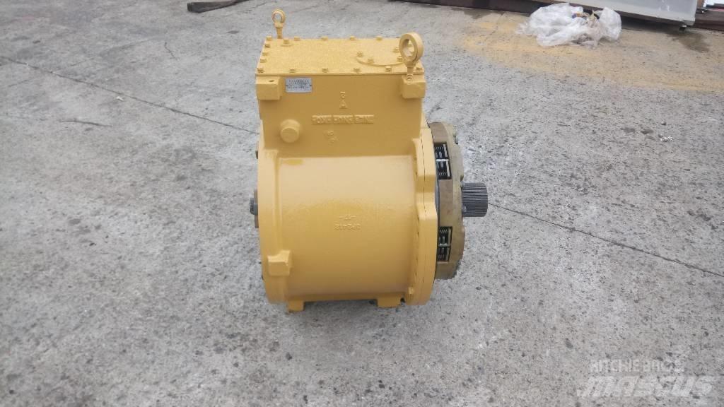 CAT 988 Převodovka