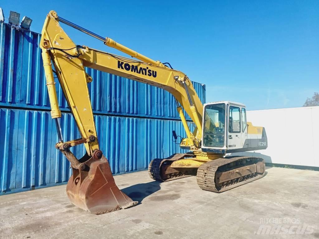 Komatsu PC 210-5 Pásová rýpadla