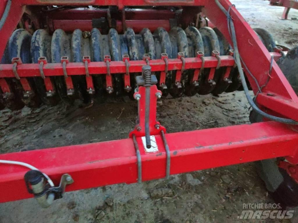 Horsch JOCKER 12 RT Talířové brány