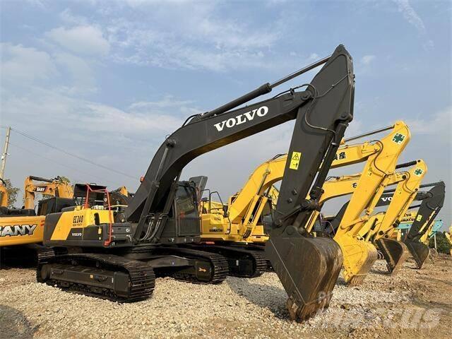 Volvo EC240 Pásová rýpadla