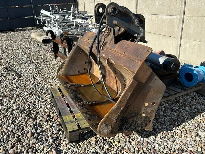 Komatsu PW160-7EO Hloubkové lopaty