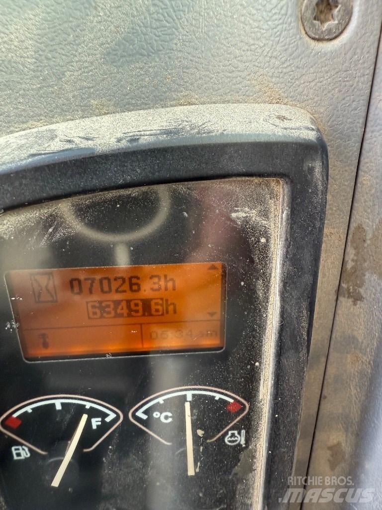 Volvo ECR 88 Midi rýpadla 7t - 12t