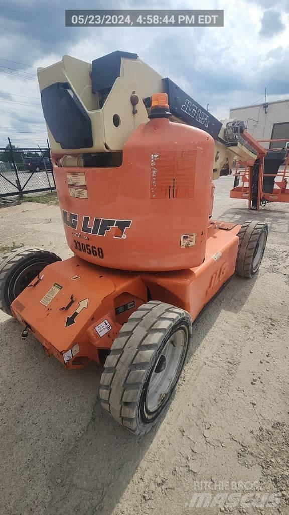 JLG E 450 AJ Kloubové plošiny