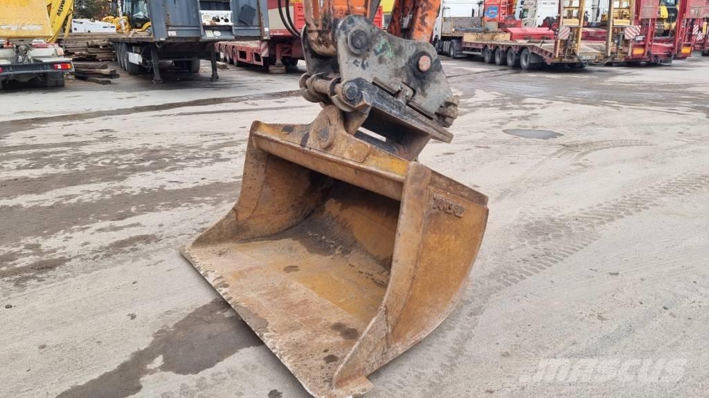 Hitachi ZX 210 LC-6 Pásová rýpadla