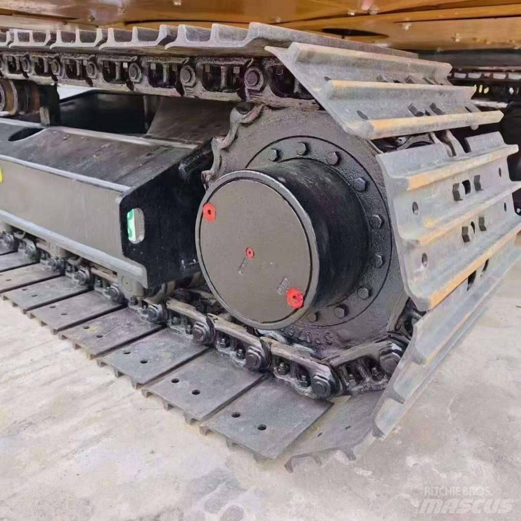 CAT 307E2 Pásová rýpadla