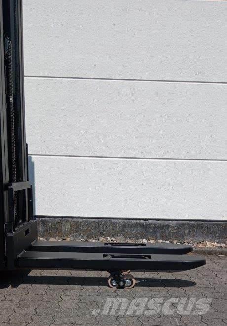 Toyota SWE160L Ručně vedené vysokozdvižné vozíky