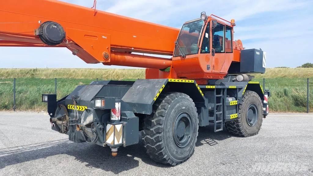 Terex A600 Jeřáby pro těžký terén