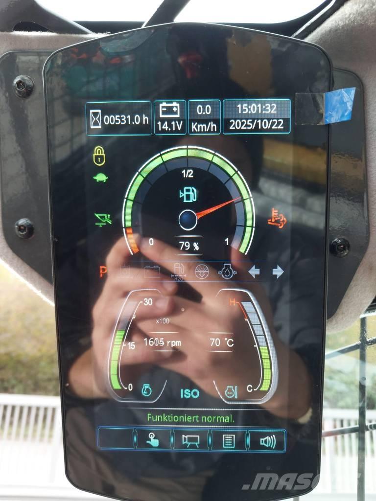 XCMG XC7-TV12 Pásové nakladače