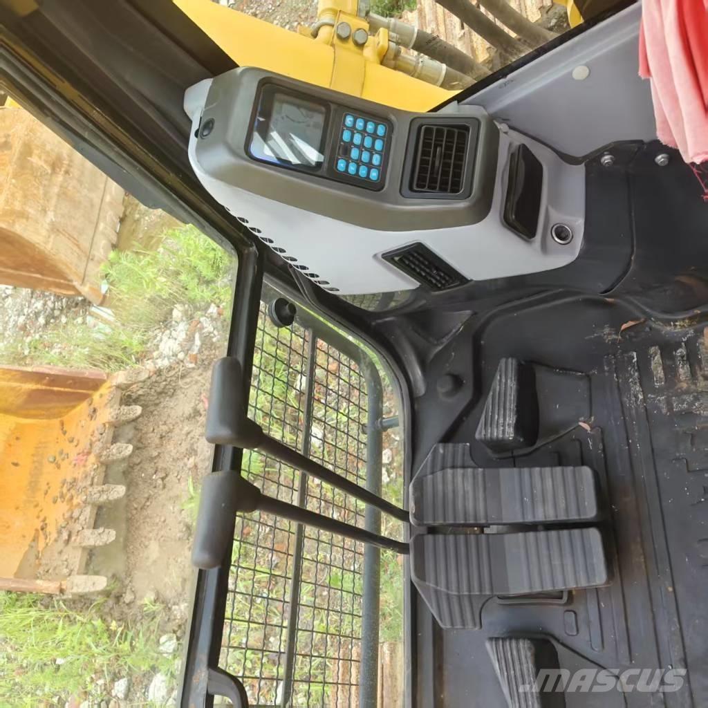 Komatsu PC 350-7 Pásová rýpadla