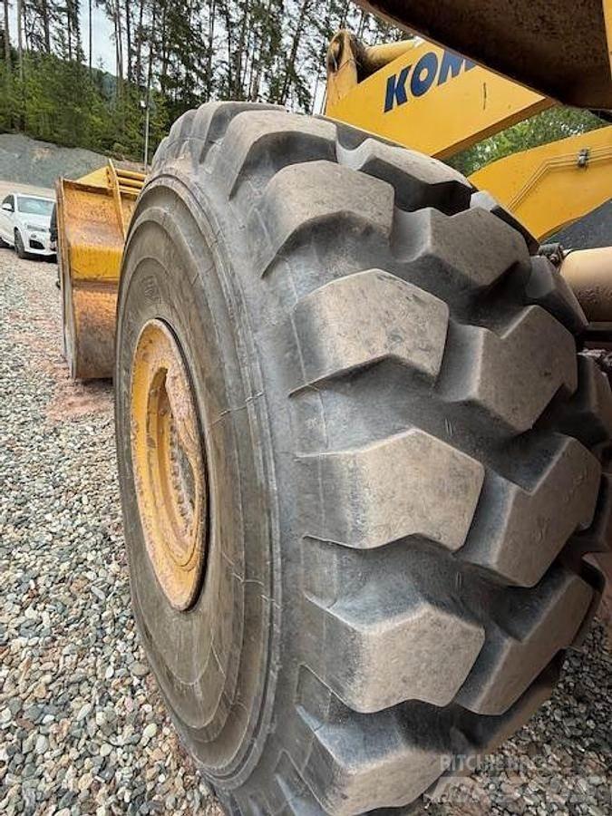Komatsu WA500-6 Kolové nakladače