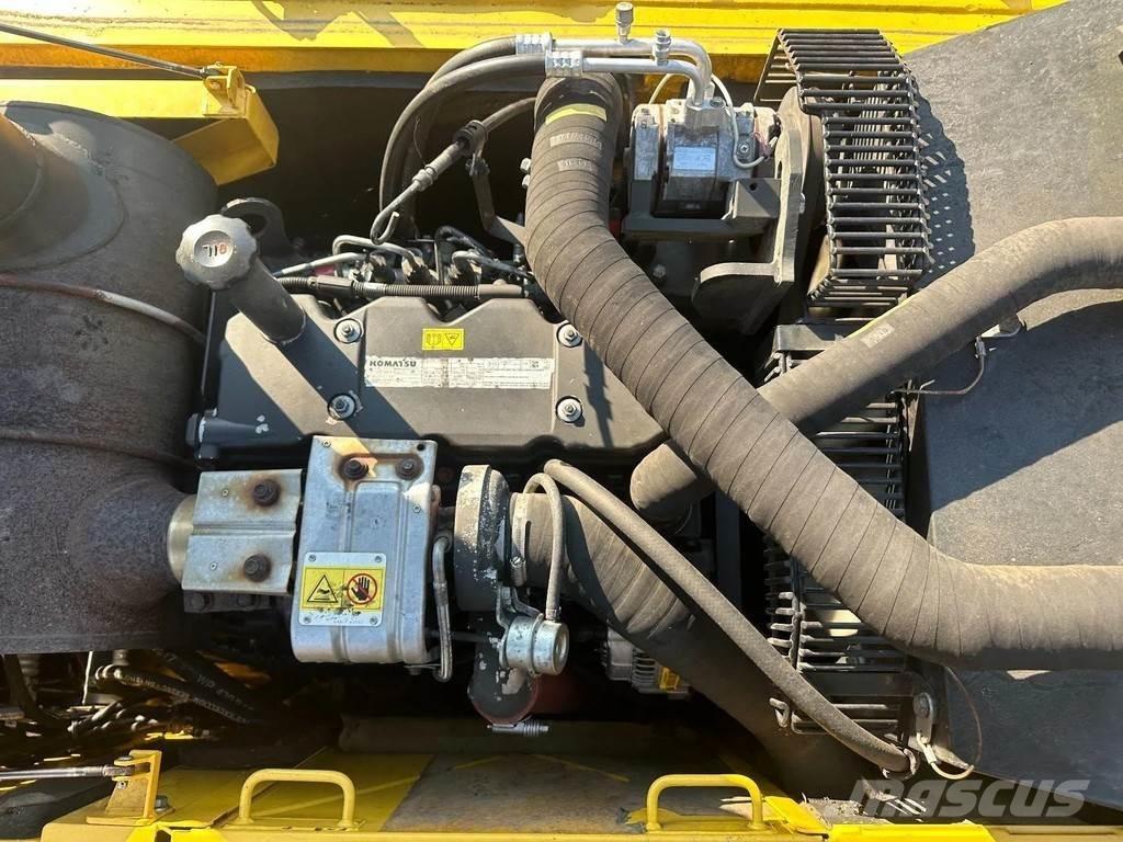 Komatsu PW160-8 Kolová rýpadla