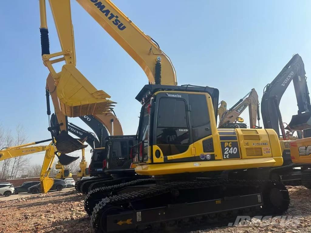 Komatsu PC 240 Pásová rýpadla
