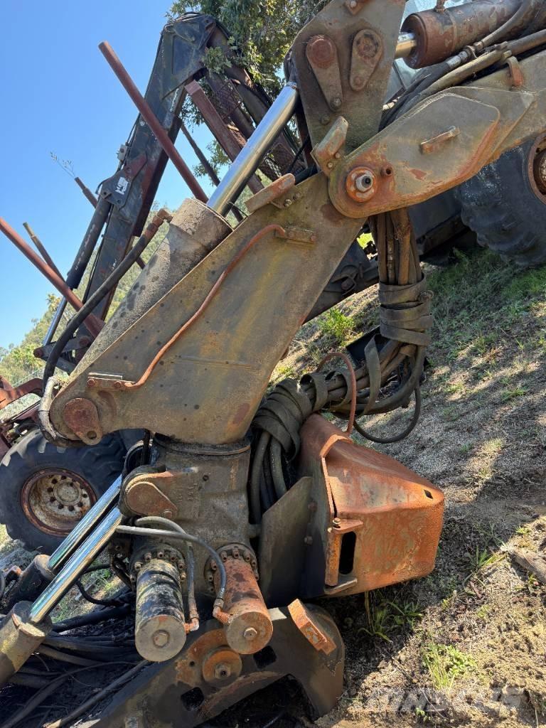 Timberjack 1270 Výložníky a lžíce