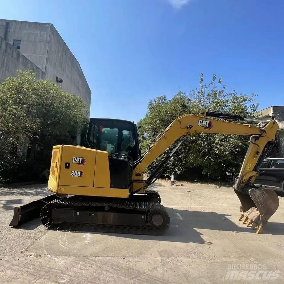 CAT 306E2 Pásová rýpadla