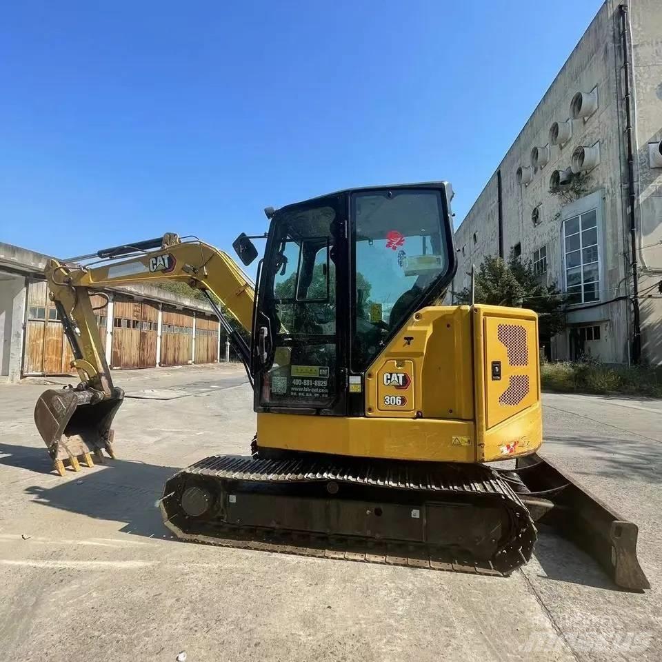 CAT 306E2 Pásová rýpadla