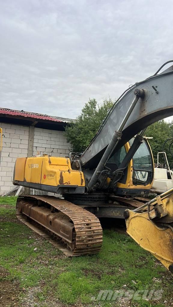 Volvo EC 290  N LC Pásy, řetězy a podvozek