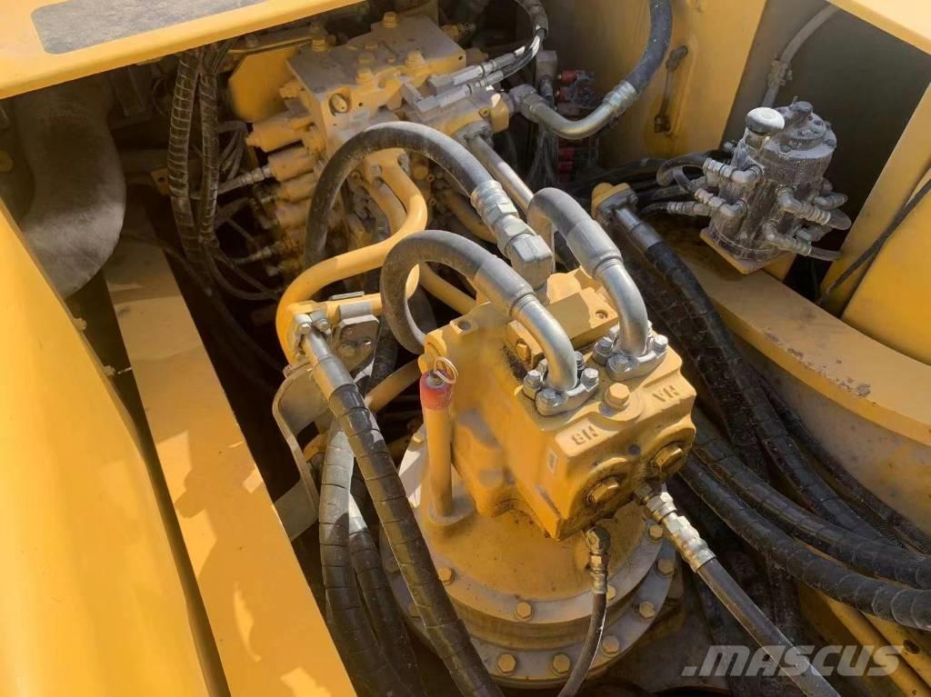 Komatsu PC 350-7 Pásová rýpadla
