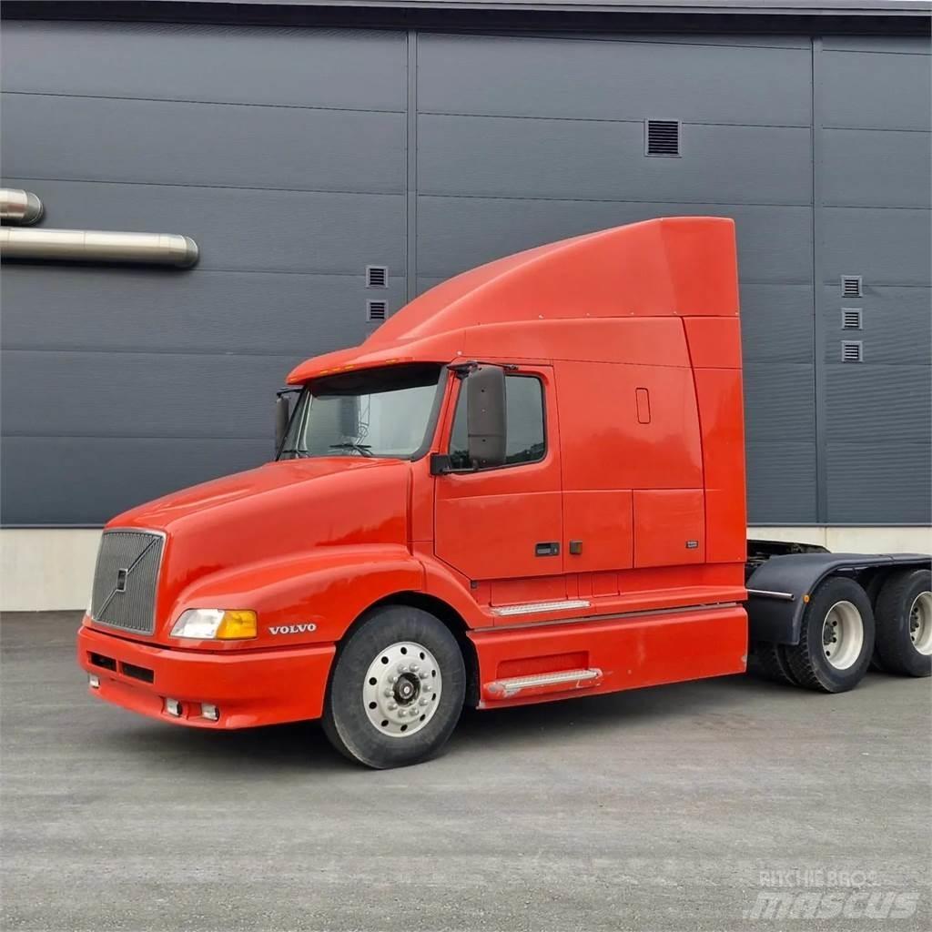 Volvo VNL-4 Tahače