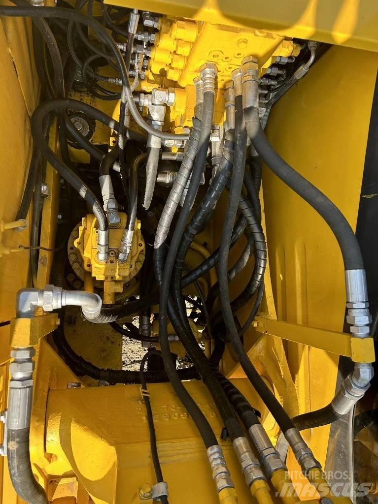 Komatsu PC 130 Midi rýpadla 7t - 12t