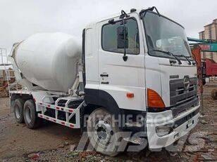 Hino 700 Domíchávače betonu