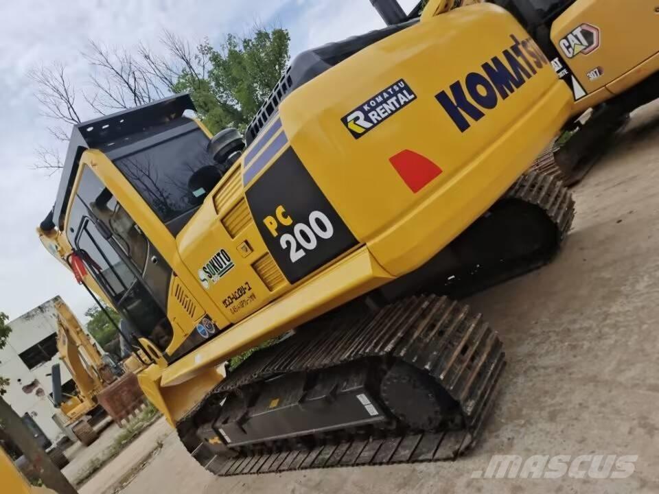 Komatsu PC 200-7 Pásová rýpadla