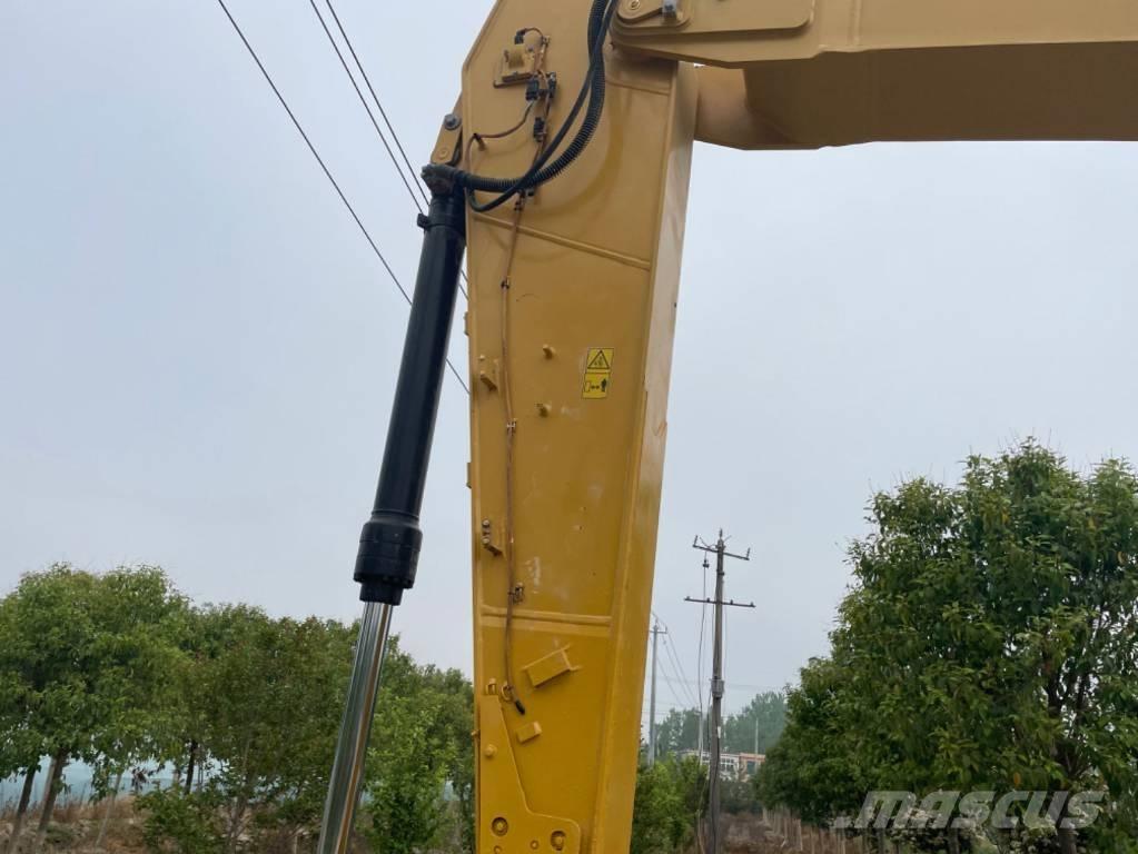 CAT 320 Pásová rýpadla