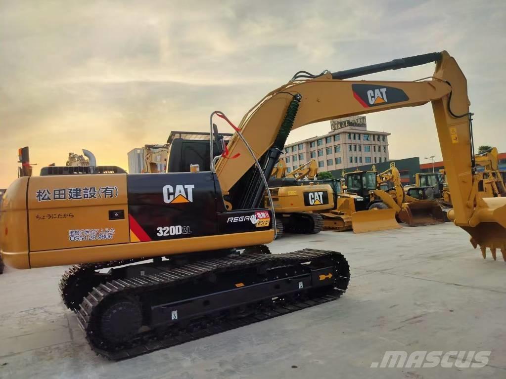 CAT 320 D2 Pásová rýpadla