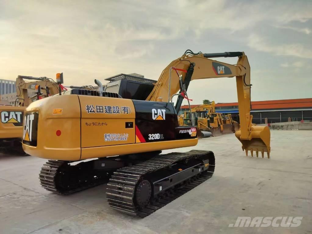 CAT 320 D2 Pásová rýpadla