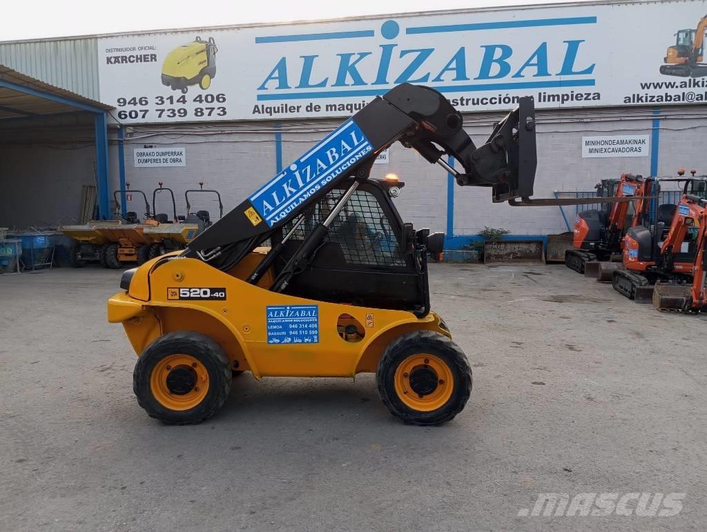 JCB 520-40 Teleskopické manipulátory