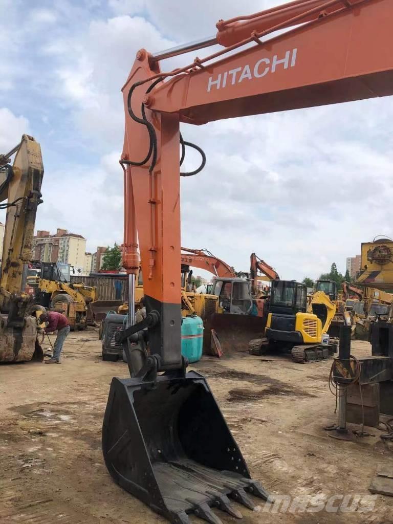 Hitachi EX 200-5 Pásová rýpadla