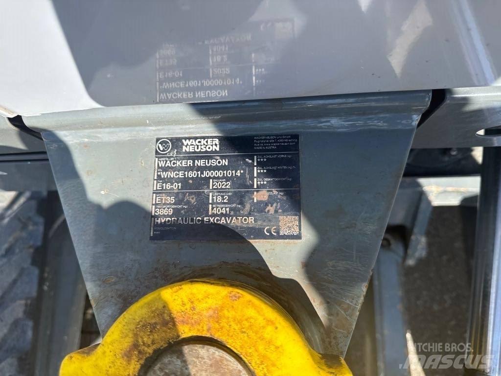 Wacker Neuson ET35 Pásová rýpadla