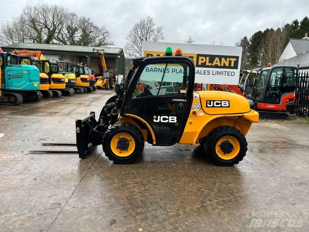 JCB 520-40 Teleskopické manipulátory