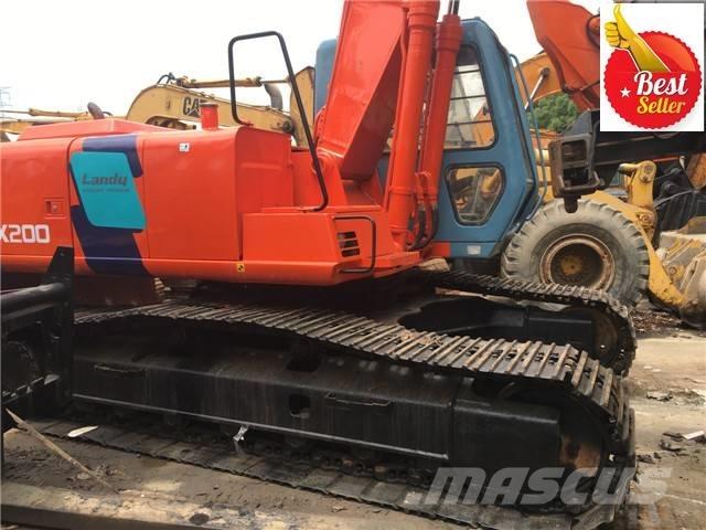 Hitachi EX 200 Pásová rýpadla