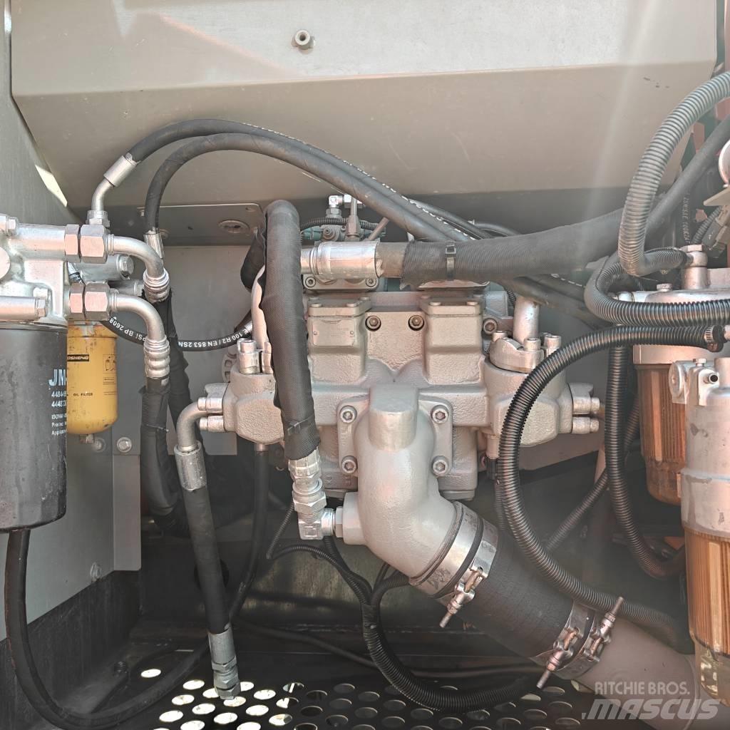 Hitachi 200-3 Pásová rýpadla