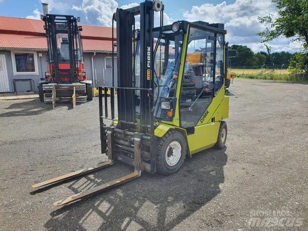Clark GPM 20 LPG vozíky