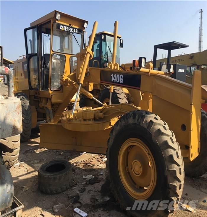 CAT 140 H II Grejdry