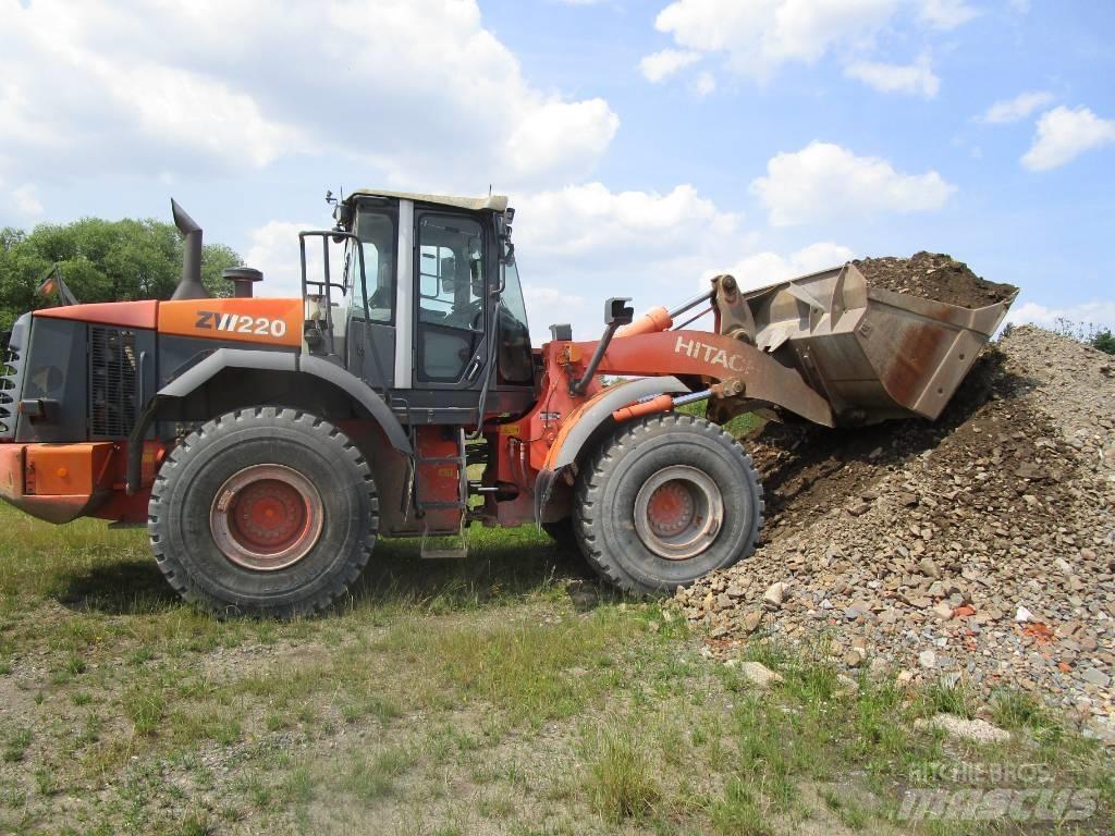 Hitachi ZW 220  Waage Kolové nakladače