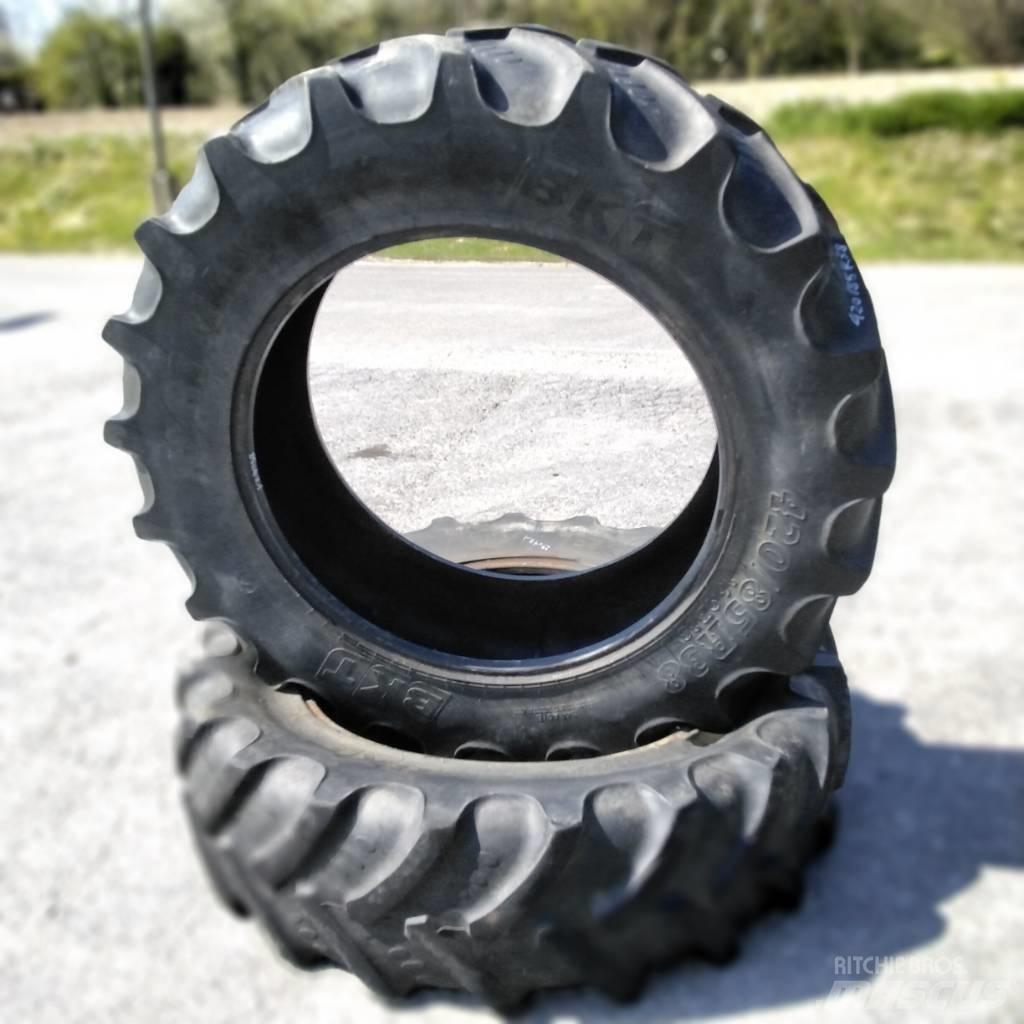 BKT 420/85R38 Pneumatiky, kola a ráfky