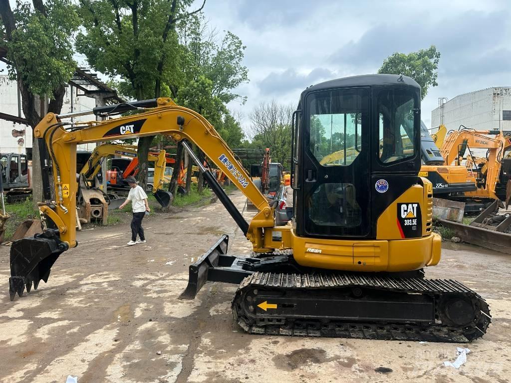 CAT 303 Mini rýpadla < 7t