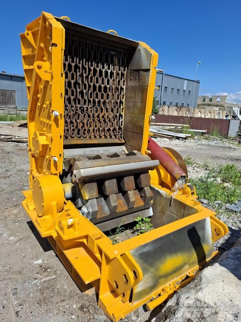 Terex Pegson 4242 SR Drtící zařízení
