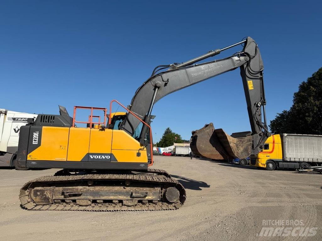 Volvo EC220 EL Pásová rýpadla