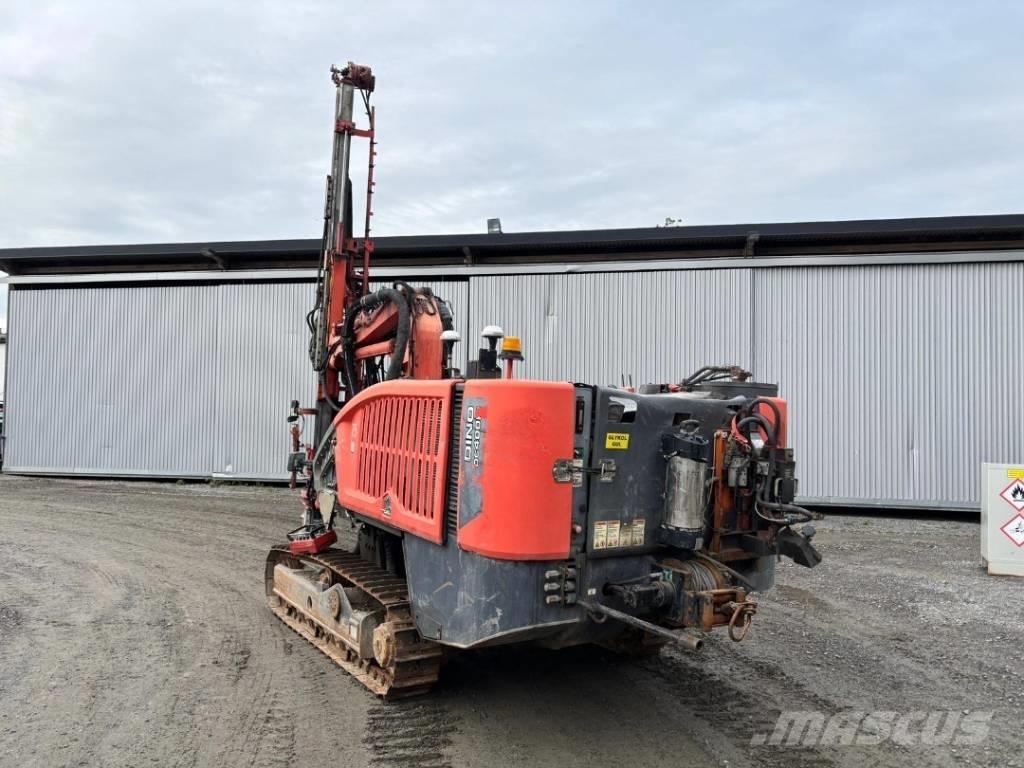 Sandvik Dino DC400Ri Povrchové vrtací stroje